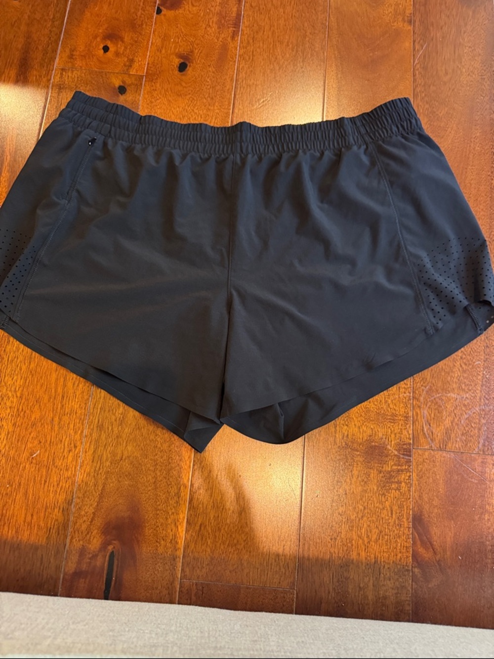 Athleta Hustle Shorts